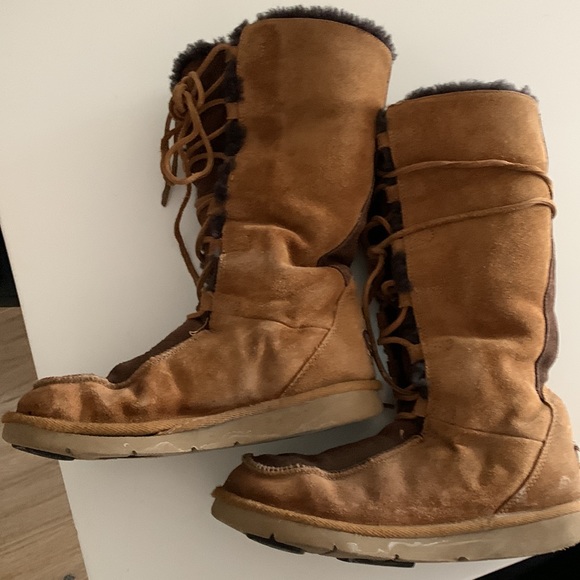 Ugg Australia - Picture 2 of 4